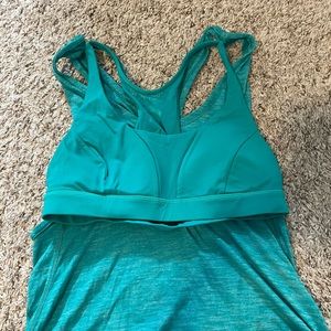 Women’s lululemon athletic tank w/sports bra